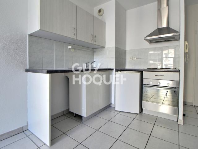 T2 41 m² Metro Gare de Vaise Parking