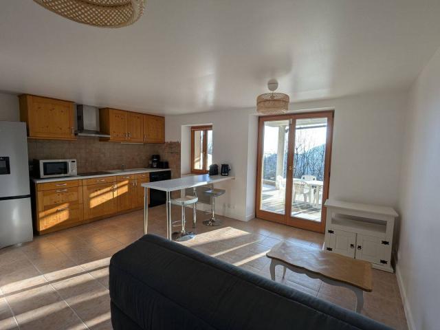 T2 41m2 Meublé tout confort au calme avec terrasse de 30m2