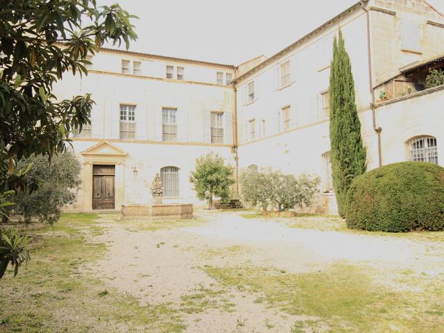 T2, 52m2, Maussane les Alpilles 710€CC