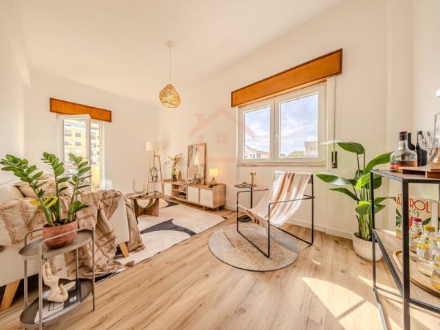 T2 | 90 m2 | 2 Varandas | Setúbal