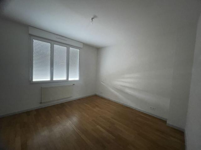 T2 9 RUE JULIEN 69003 LYON