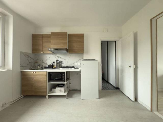 T2 28.83m ²