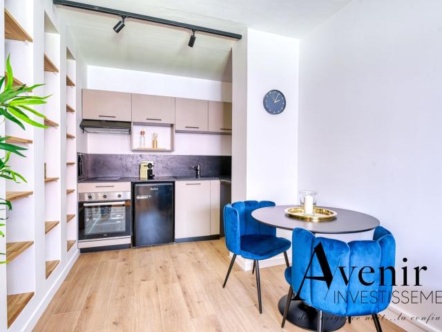T2 28 M2 LYON 3 MEUBLE RENOVE BALCON Lyon