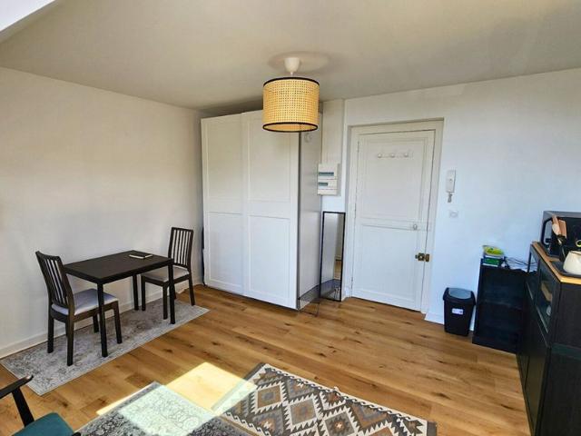 T2 30m² meublé Viarme Talensac Location Appartement nantes: 30.29 m2