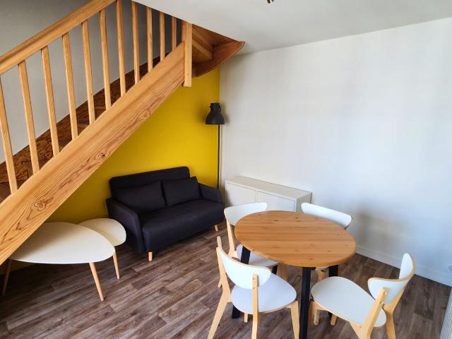 T2 32m² meublé Île de Nantes Location Appartement nantes: 31.9 m2 44954139