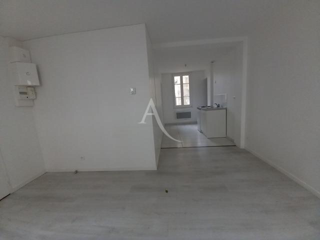 T2 32m² + PARKING CENTRE VILLE MAGNY EN VEXIN