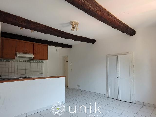 T2 35M2 ENTRE VILLAGE ST MARTIN DE LONDRES
