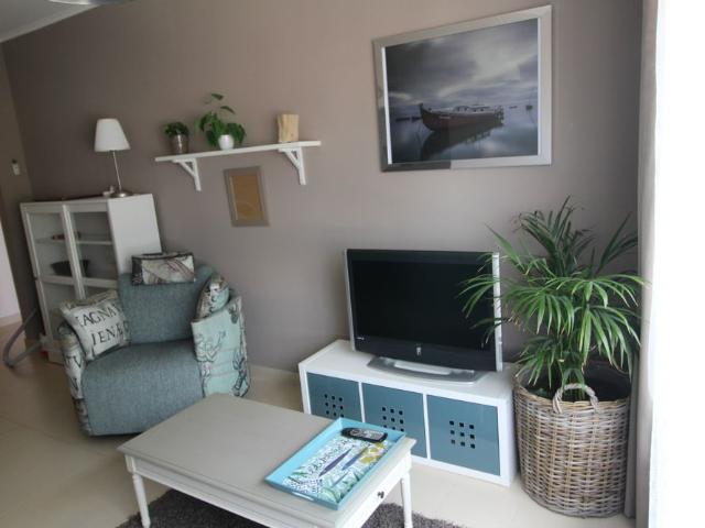 T2 top floor disponível para arrendamento anual em Conceição de Tavira