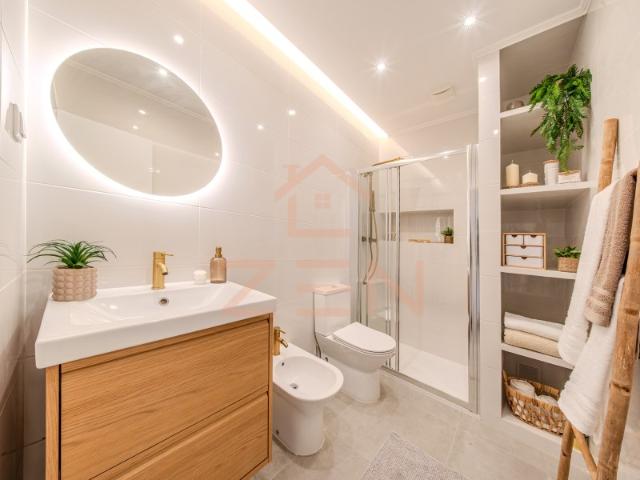 T2 totalmente Remodelado | 90m2 | Ar Condicionado| Estação CP