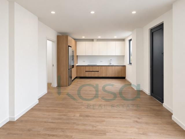 T2 totalmente remodelado e equipado no Lavradio | 83 m² | 265.500 €