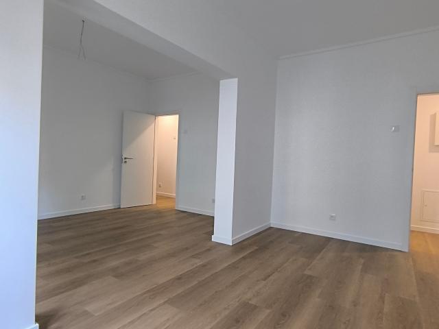 Excelente apartamento T2+1 Totalmente Remodelado nas Olaias