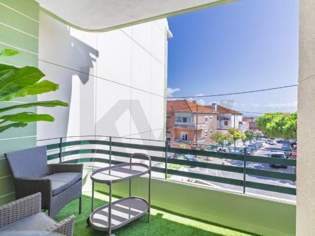 T2 Totalmente Renovado e Equipado | Varanda | Prédio Reabili. 65m² Almada, Cova da Piedade, Pragal e Cacilhas