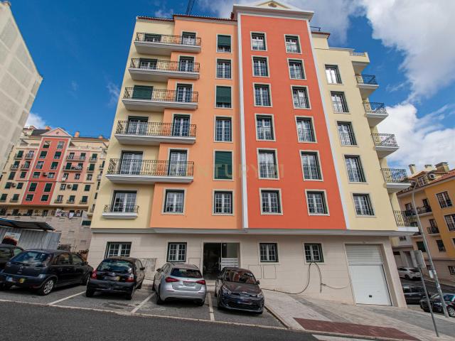 Apartamento T2 Urbanização Neudel na Amadora, a estrear