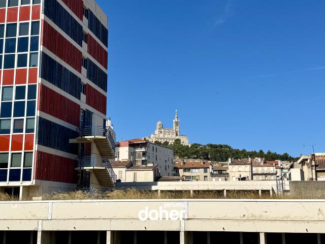 T2 vendu loué avec vue sur Notre Dame de la Garde