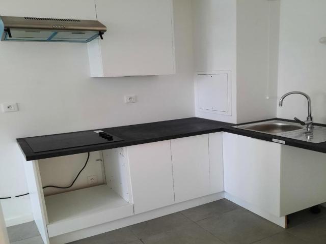 T2 VILLEURBANNE 122 rue Léon Blum 69100 VILLEURBANNE CLESEV.