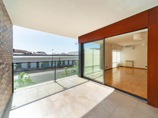 T2 virado a nascente com terraço coberto