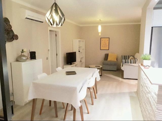 T2 Vista Mar em Quarteira | 150m da Praia | Garagem