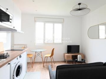 Appartement à louer à Square Maréchal de Lattre de Tassigny - Cave