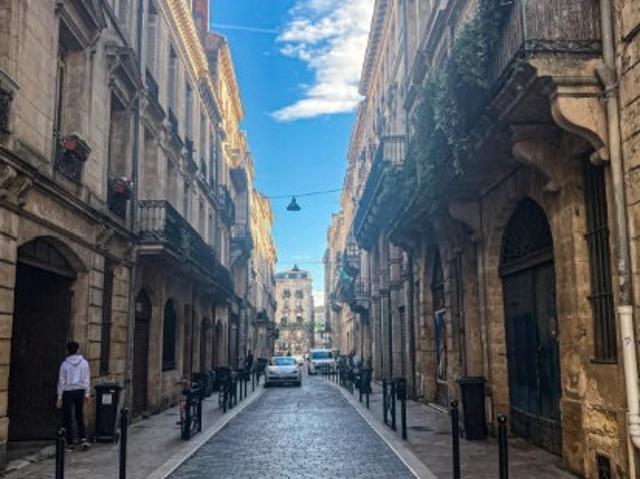 T2 à Bordeaux à louer Locagestion, expert en gestion locative