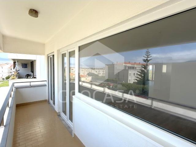 T2 a Estrear Onde a Praia das Maçãs se Encontra com o Conforto Contemporâneo