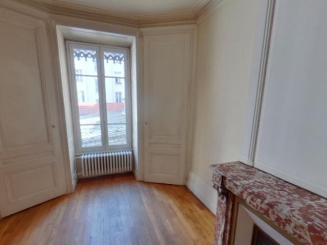 T2 à Lyon 7eme Arrondissement à louer Locagestion, expert en gestion locative