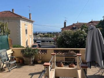 Appartement à louer à Alpes - Terrasse