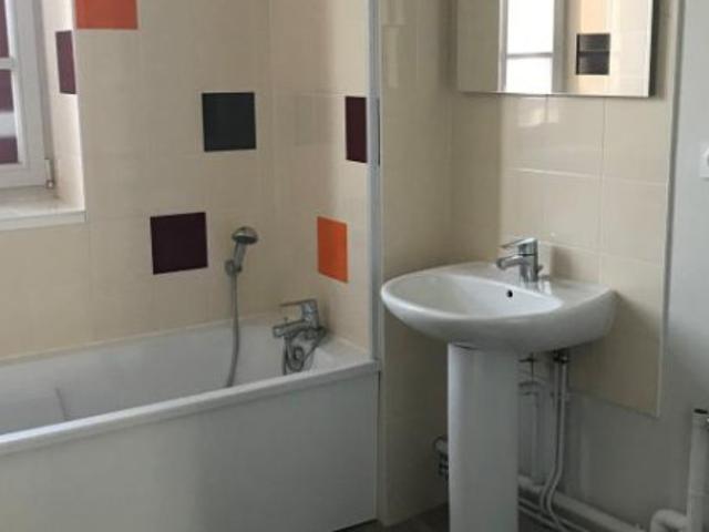 T2 à Saint Trivier De Courtes à louer Locagestion, expert en gestion locative