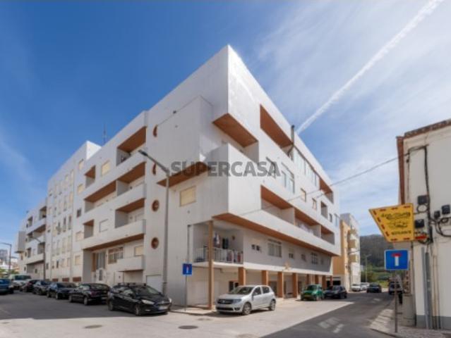 T2 a 180 metros da praia oportunidade com enorme potencial!