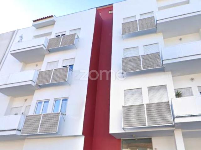 T2 apartamento de 2 quartos, localizado na cidade de Coimbra, Portugal