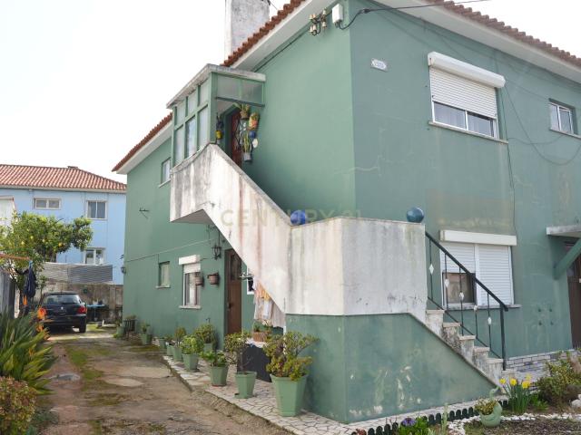 T2 Arrendado com Potencial de Valorização | Porto Salvo