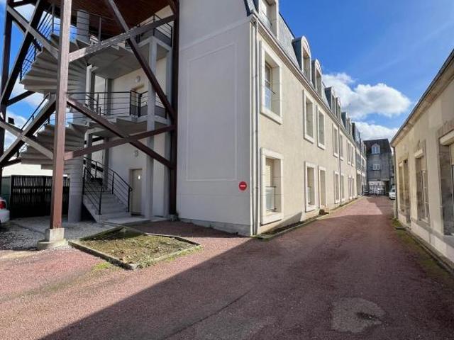 T2 au 1er étage Centre NEUVILLE AUX BOIS