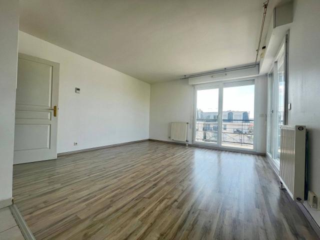 T2 avec balcon d’angle de 10 m², parking et ascenseur