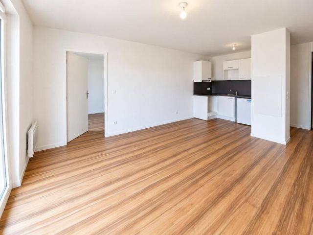 T2 avec balcon et parking à COULOMMIERS