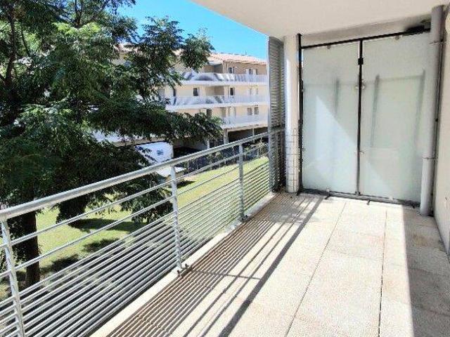T2 avec balcon et parking à AVIGNON