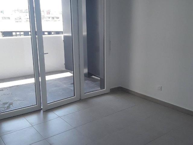 T2 AVEC BALCON + PARKING