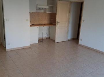 T2 AVEC BALCON + PARKING