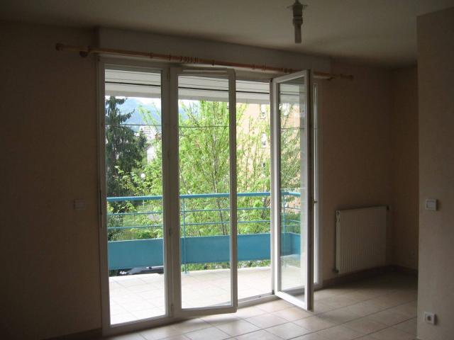T2 avec garage ds petite residence quartier Merande