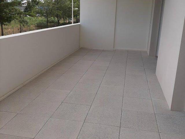 T2 AVEC LOGGIA ET PARKING