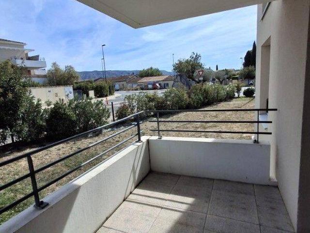 T2 avec parking et terrasse à CAVAILLON