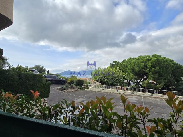 T2 AVEC TERRASSE DS RESIDENCE STANDING 06150 CANNES