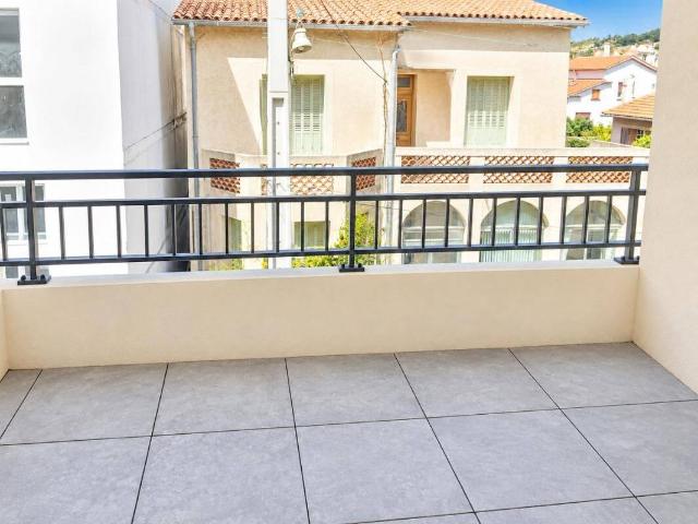 T2 avec terrasse et garage à TOULON