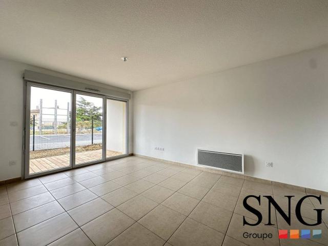T2 AVEC TERRASSE ET JARDIN + 2 PARKINGS