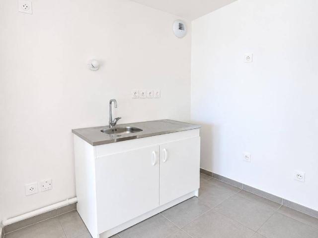 T2 avec terrasse et parking à AGDE