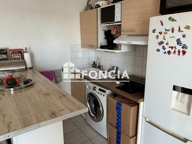 T2 avec terrasse et parking vendu loue pour investissement locatif