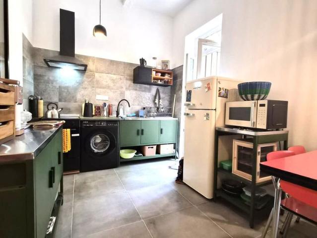 T2 avec terrasse en BAIL étudiant 9 mois St Mauront