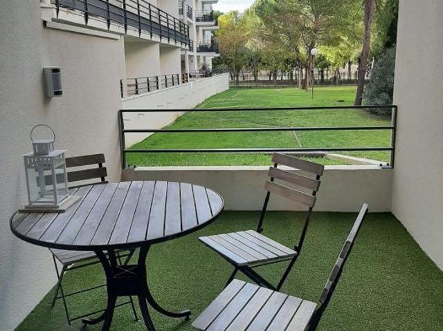 T2 AVEC TERRASSE + PARKING