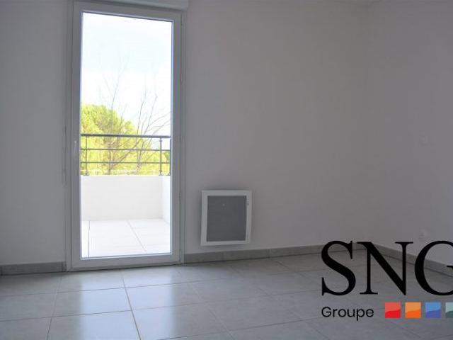 T2 AVEC TERRASSE + PARKING EN SOUS SOL