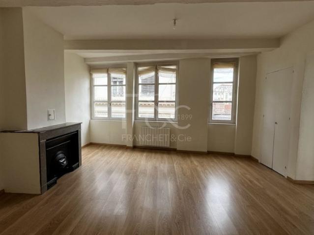 T2 bis de 79m² Rue Paufique Lyon 2ème