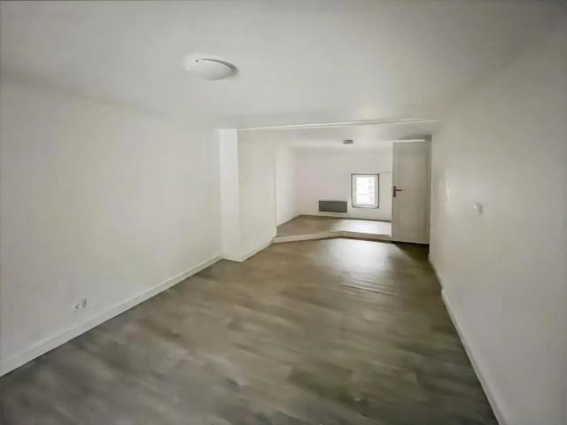 T2 bis duplex / rue du 26 Mars à RIBERAC