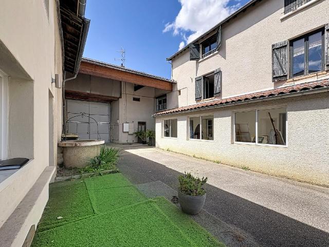 T2 BIS – NON MEUBLE – PARKING – 69140 – RILLIEUX